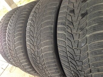 Predam zimne pneu 235/55 R19 5/6mm