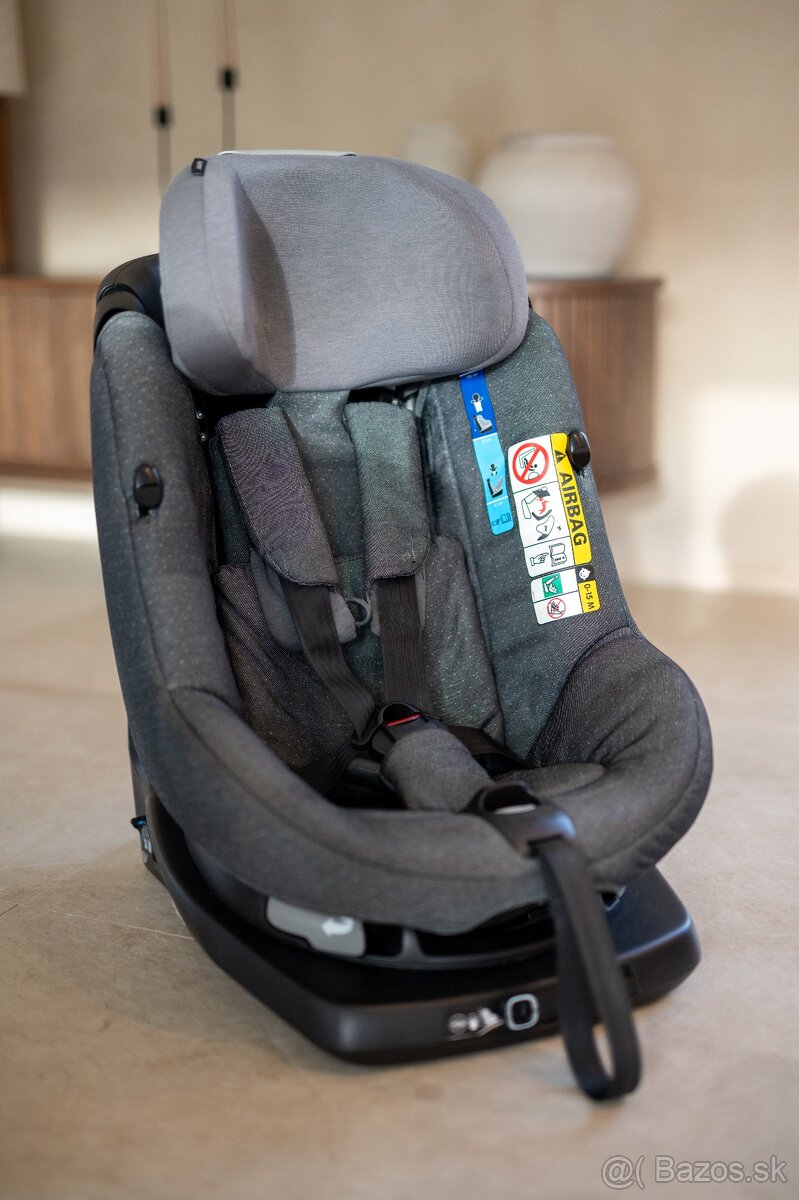 Predám autosedačku Maxi-Cosi AxissFix (ISOFIX, otočná 360°)