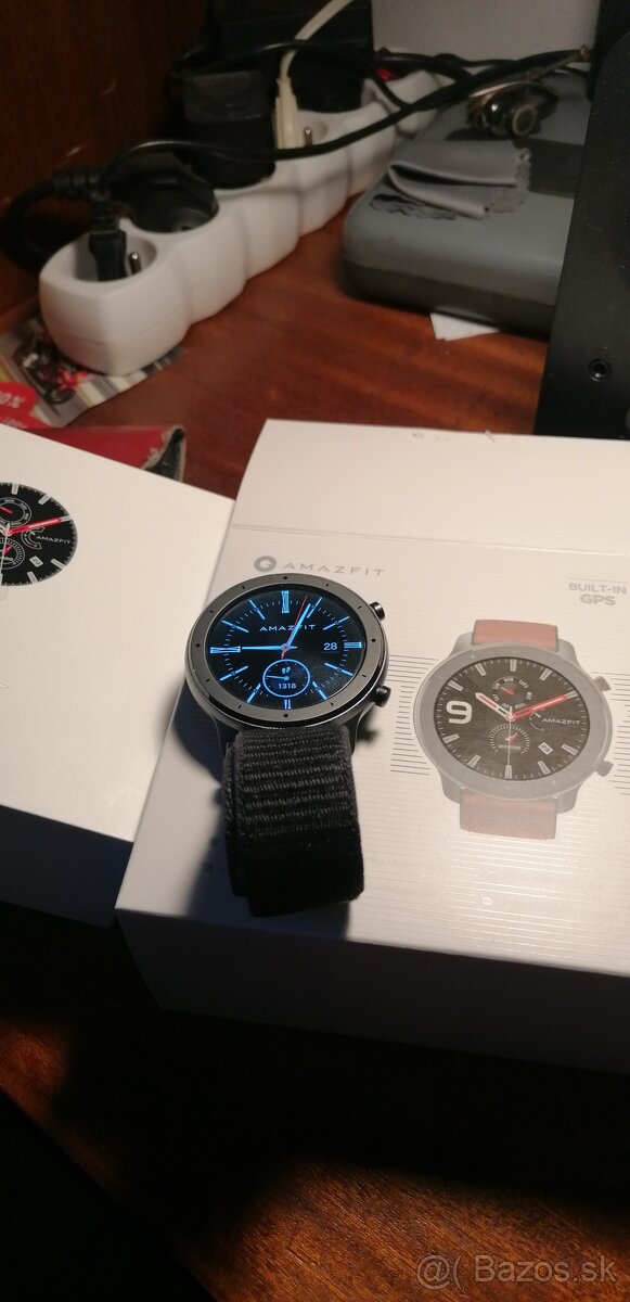 Predam hodinky Amazfit GTR