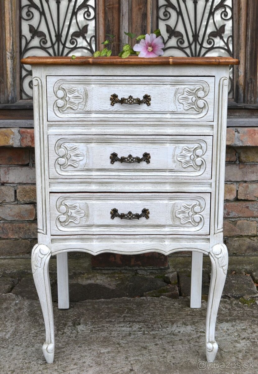 Komoda so šuflíkmi