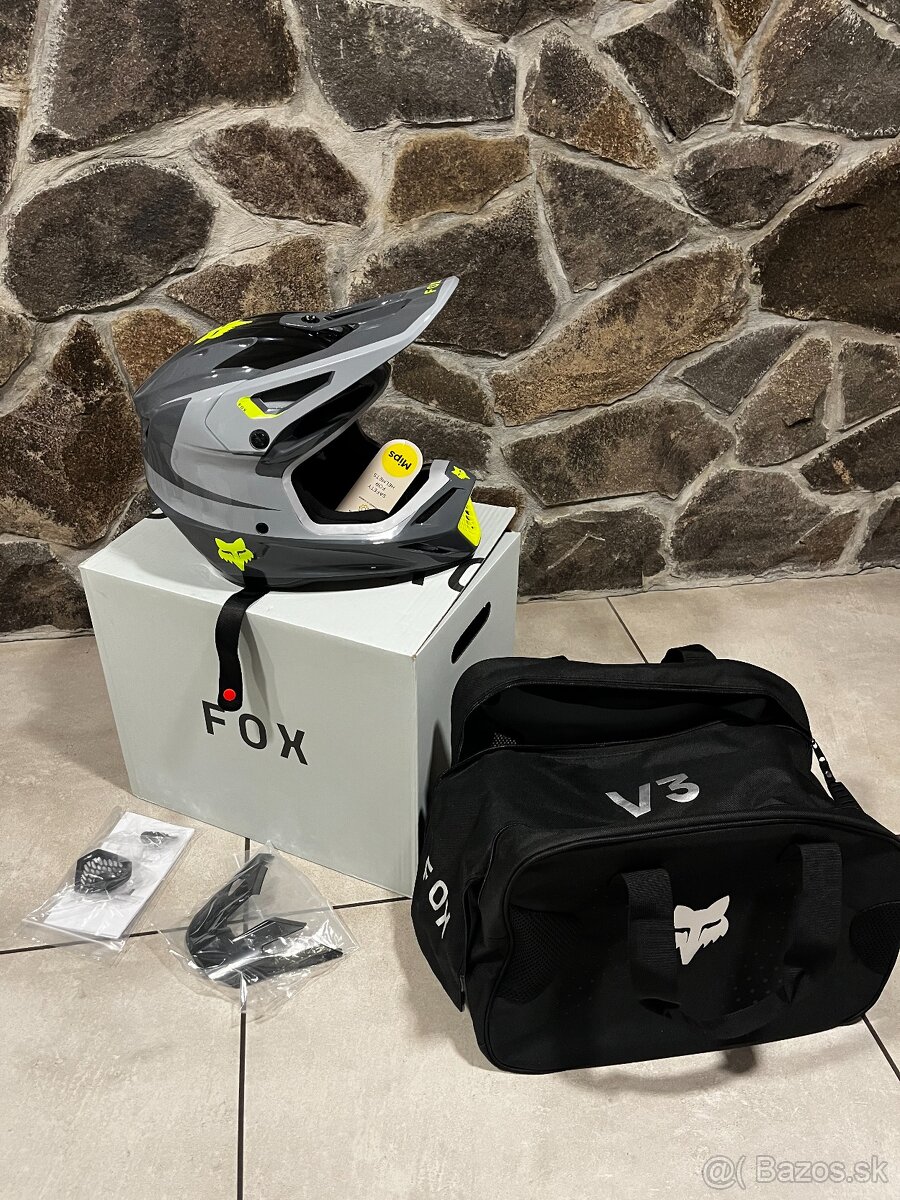 Prilba Fox V3 Divider