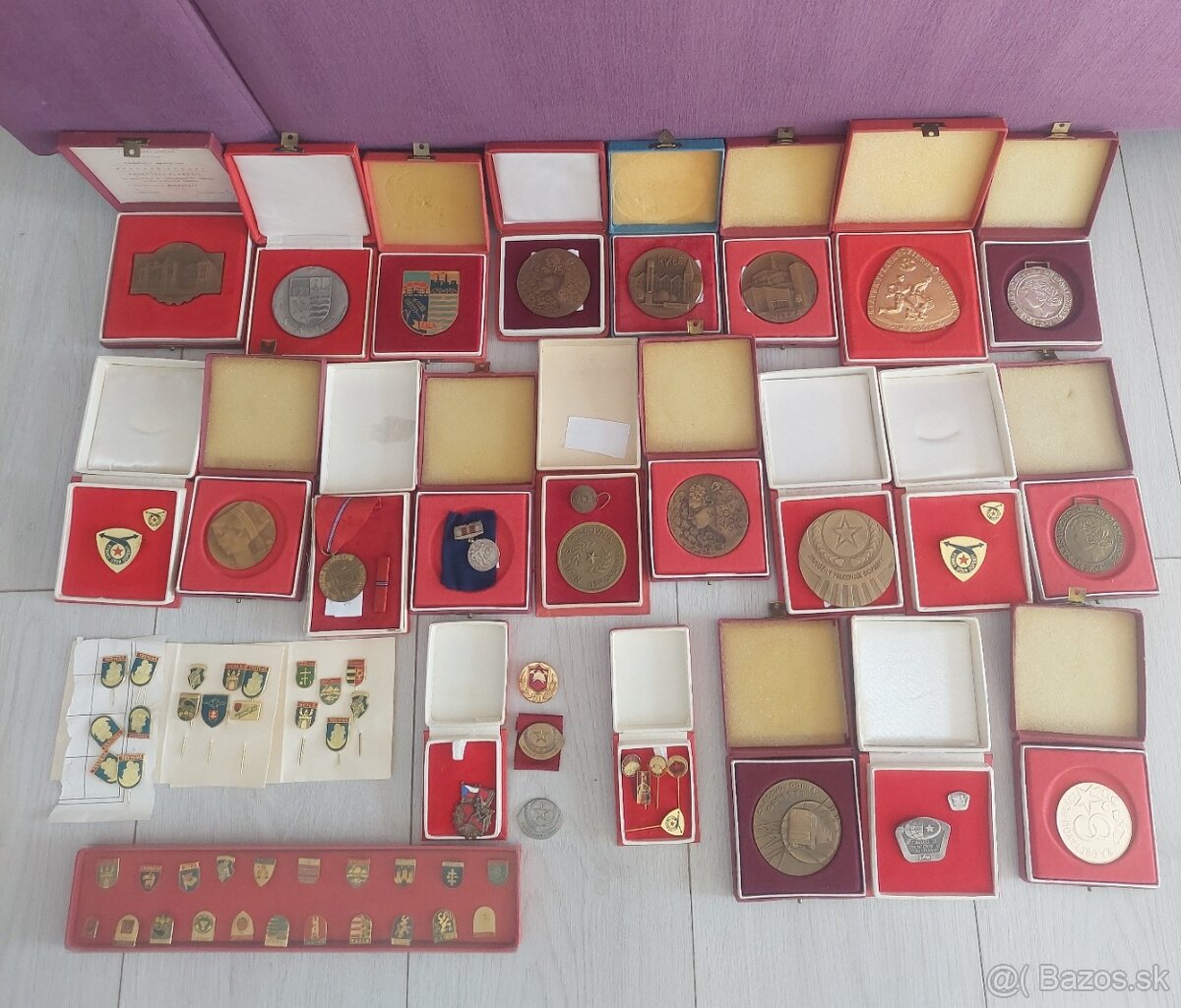 Zbierka odznakov a medailí
