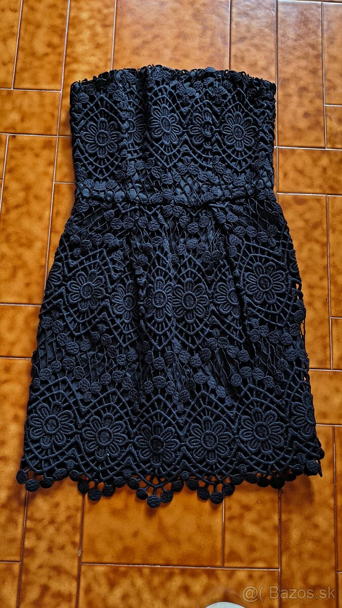 Kratke cierne saty, xs