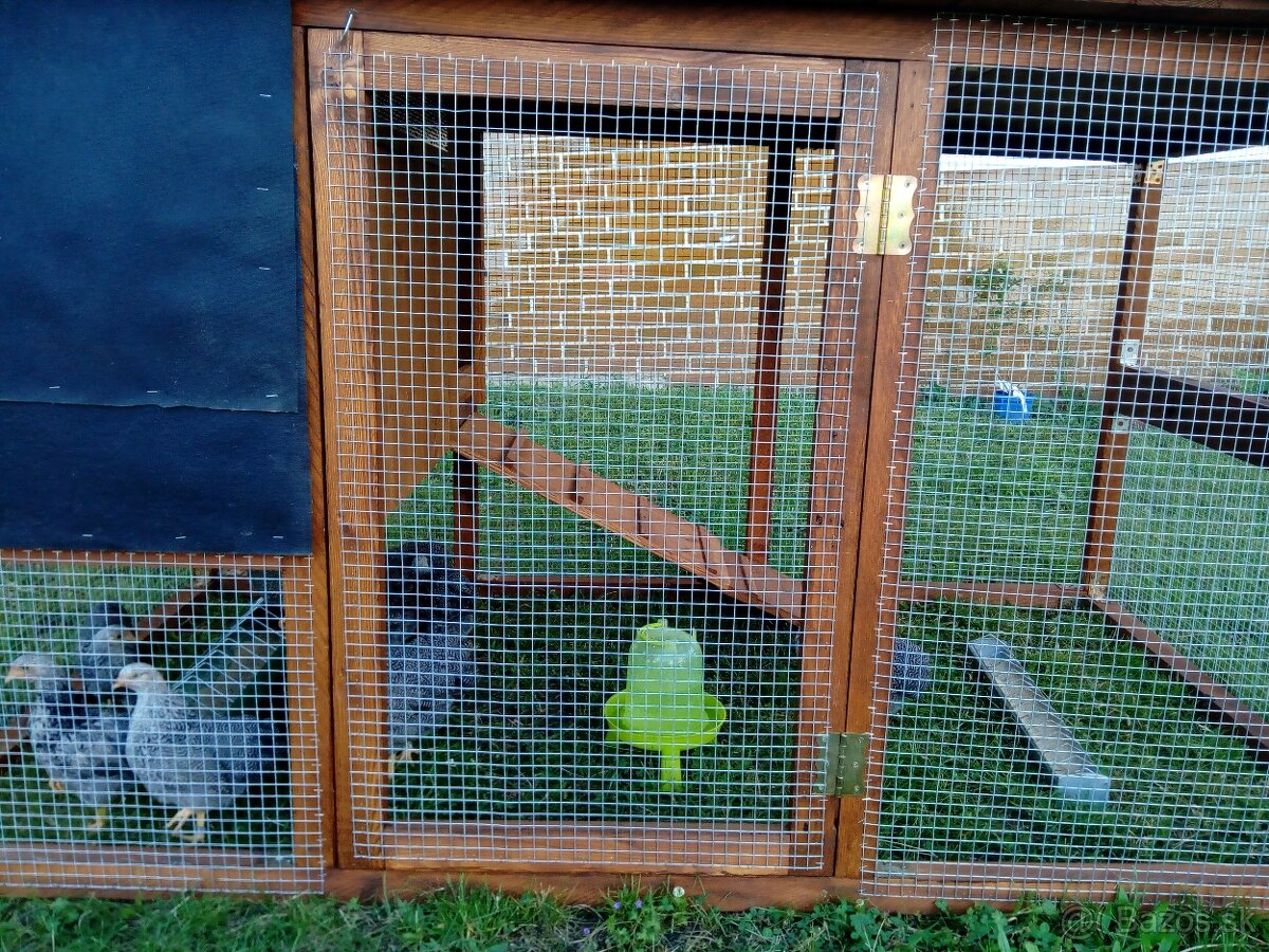 Prenosná voliéra s kurínom