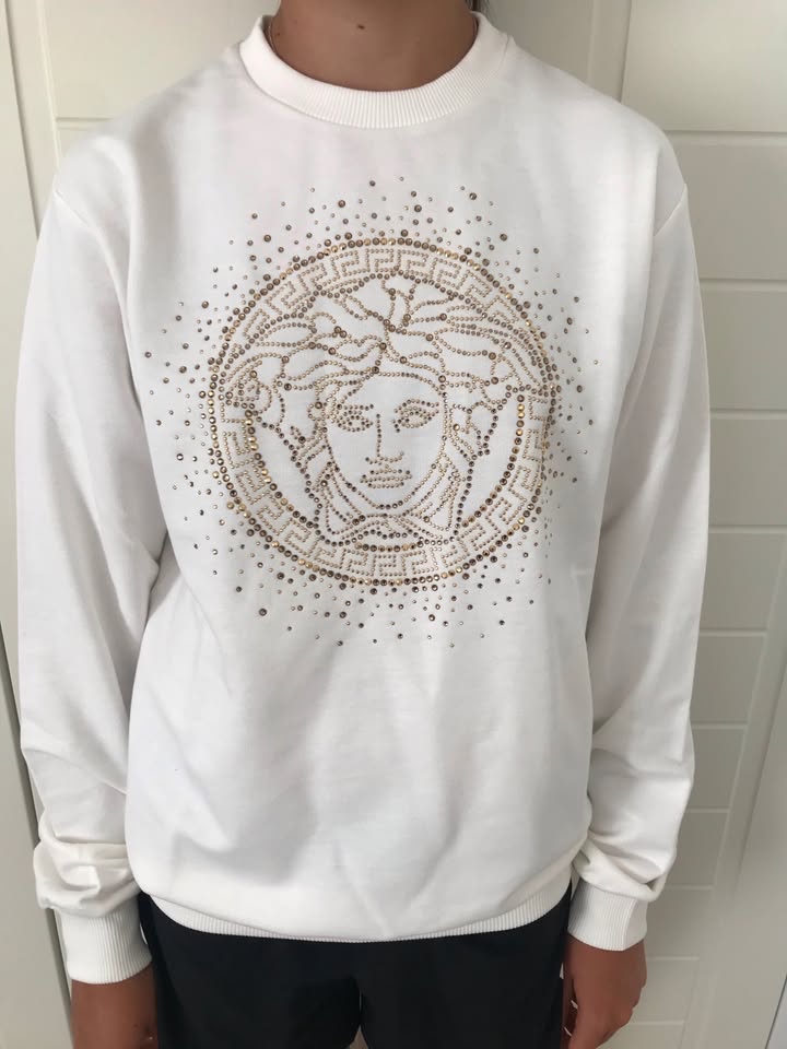 Versace stala 720 eur