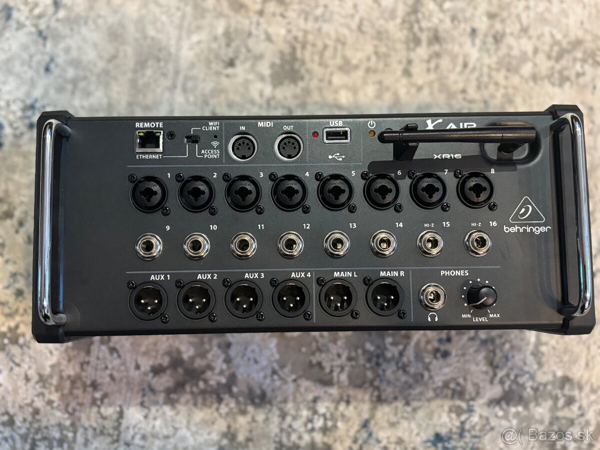Behringer X AIR XR16