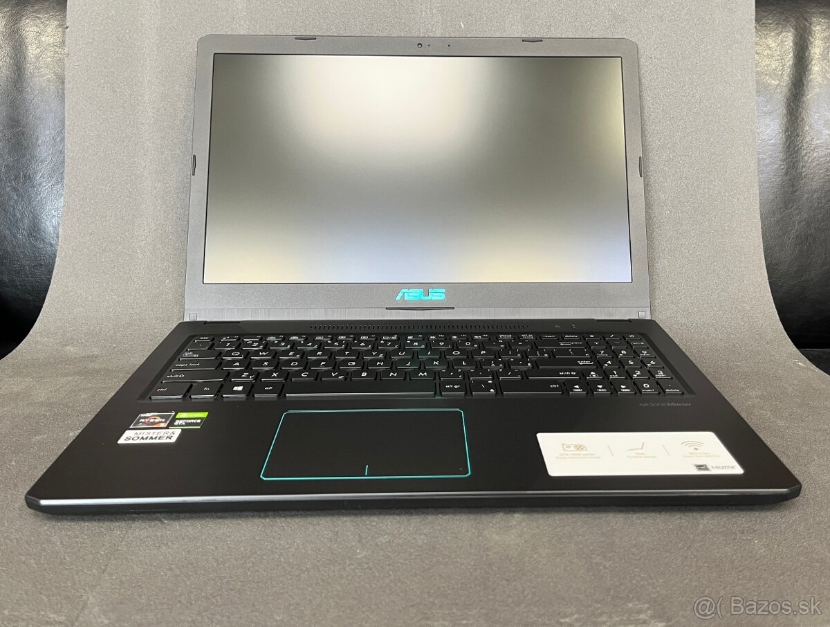 ASUS VivoBook M570D