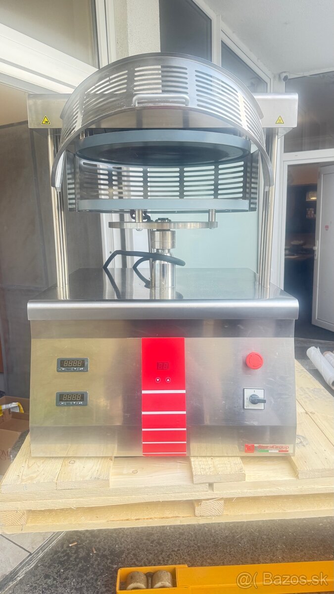lis na cesto na pizzu pizza press 45cm