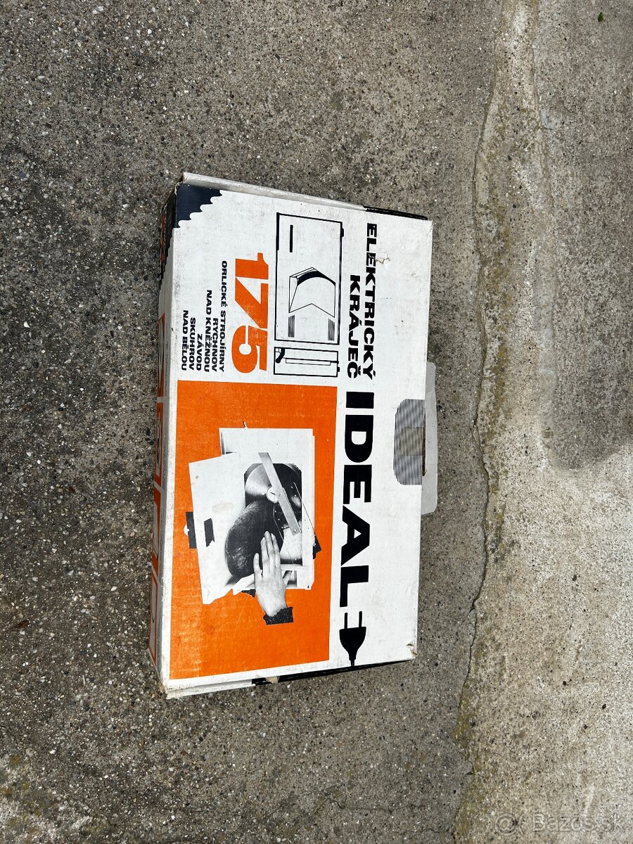 Retro Vintage Elektricky krajac na sunku a chlieb Ideal 175