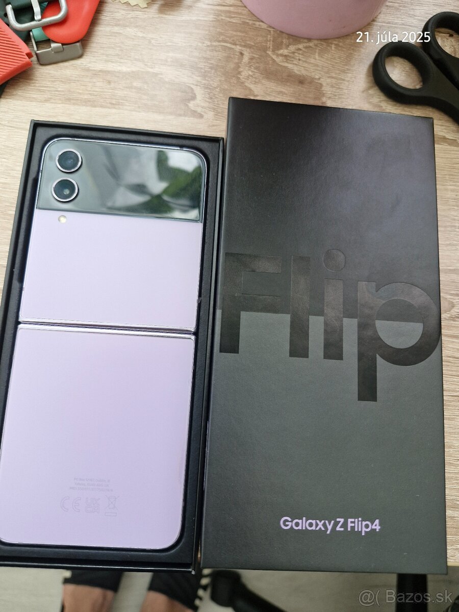 Samsung Galaxy z flip4
