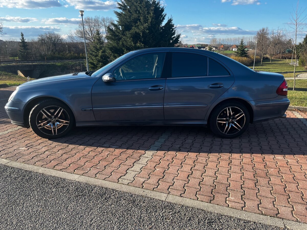 Mercedes benz w211 E320 4matic