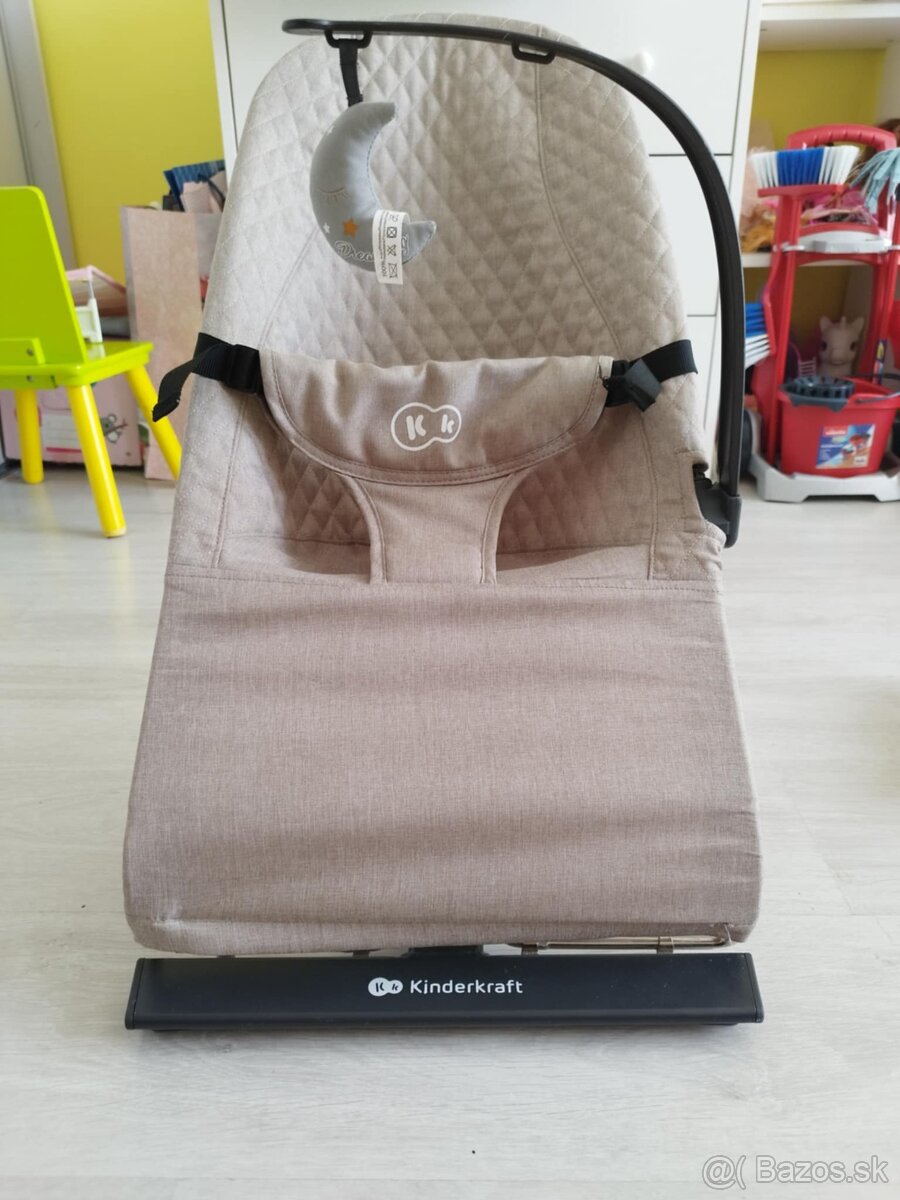 Kinderkraft hojdacie lehátko