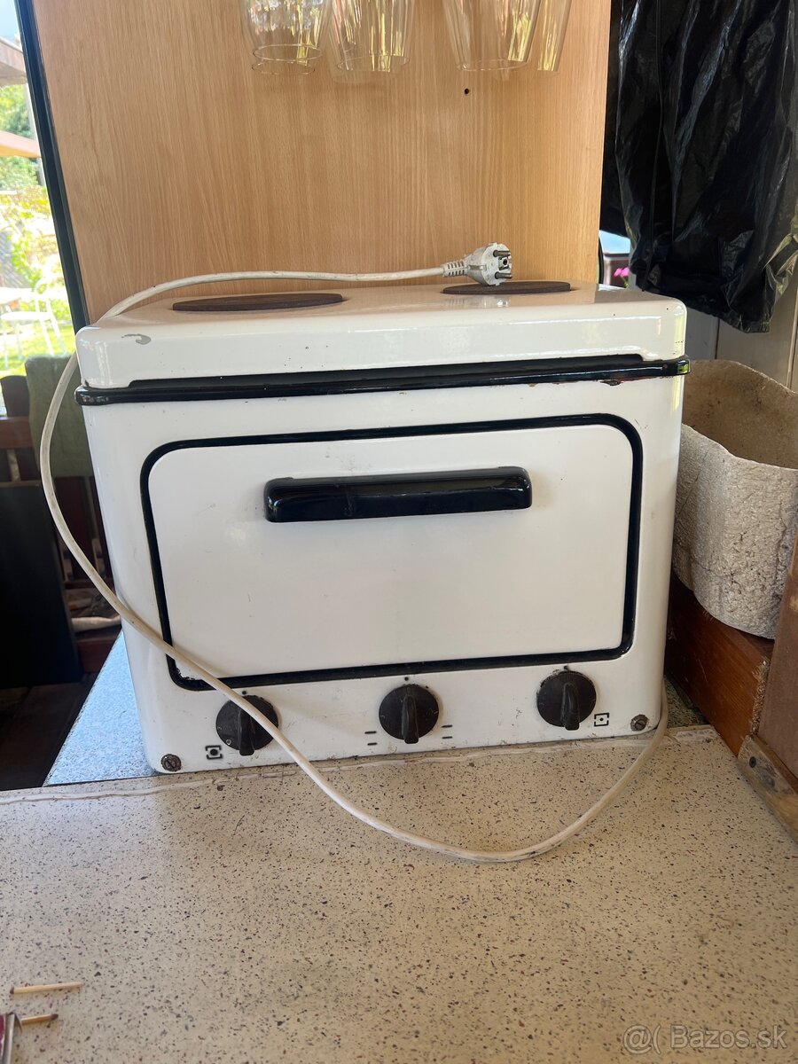 Retro truba s hornymi varicmi