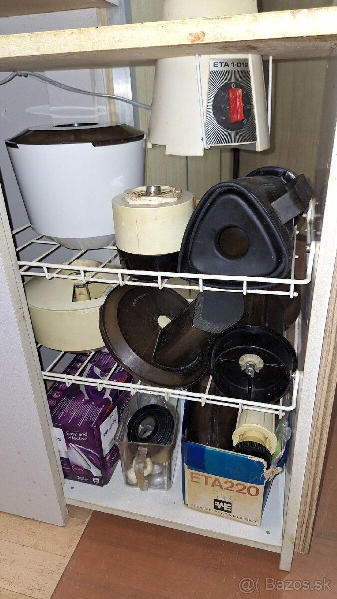 Robot ETA 012 so skrinkou