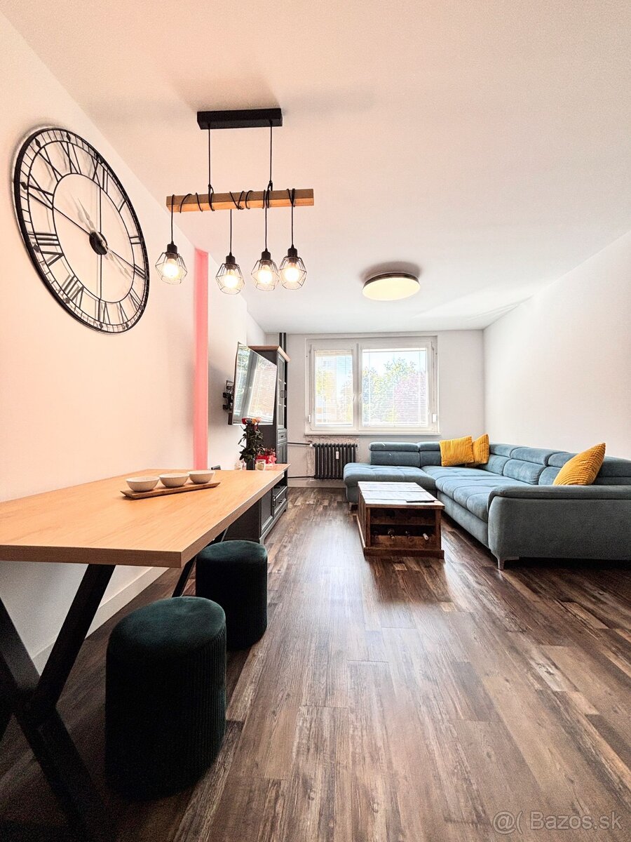 Štýlový 2i byt po komp. rekonštrukcii, Hospodárska ulica