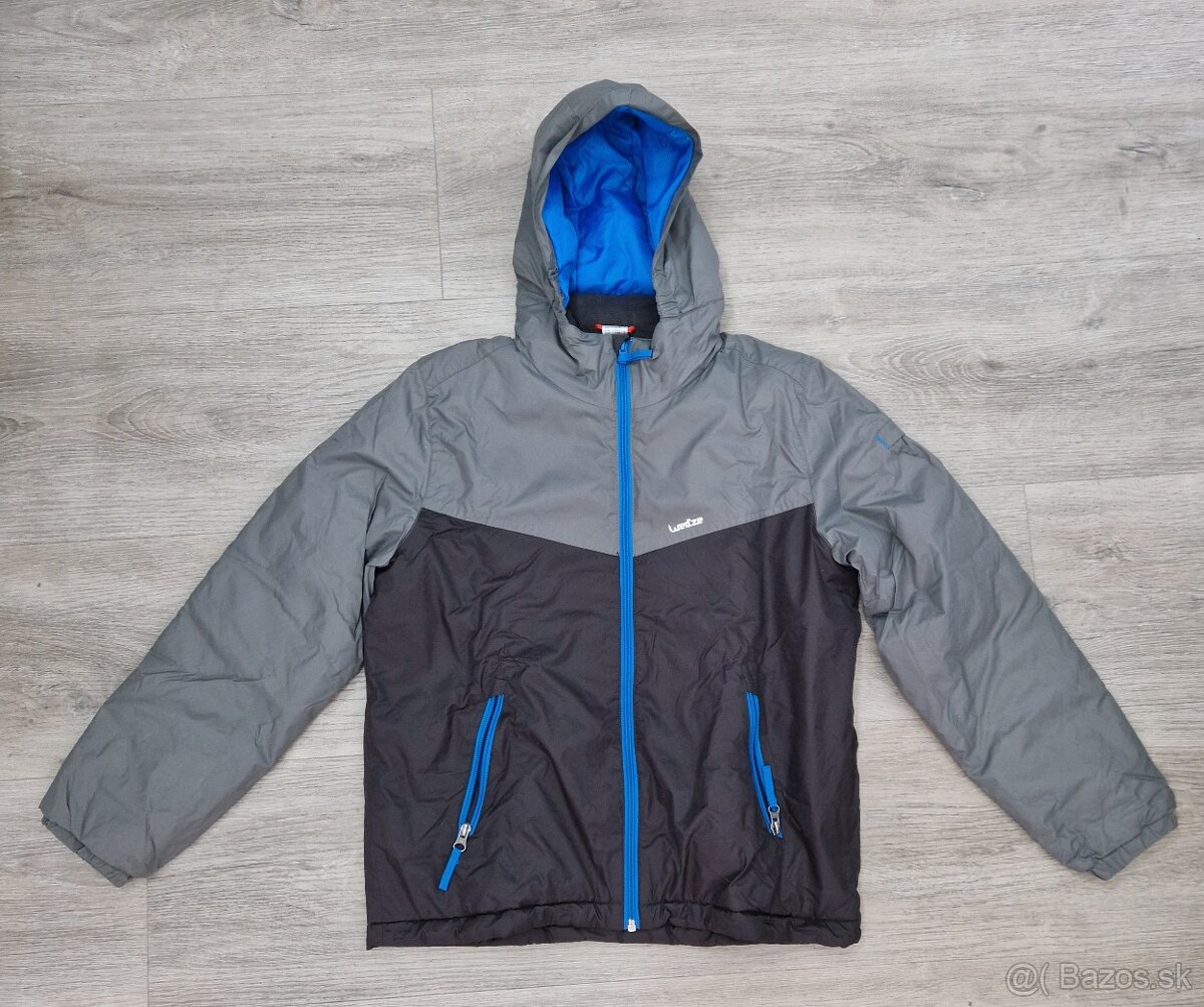 Zimná bunda vel.143/152 zn.Decathlon