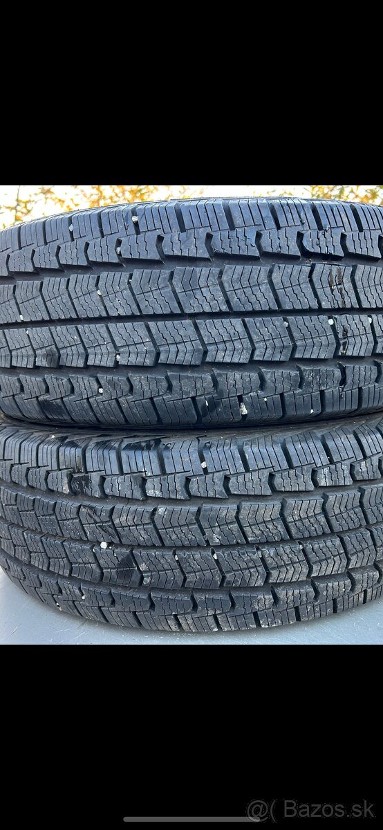 Predám zimné pneumatiky 205/65R16C