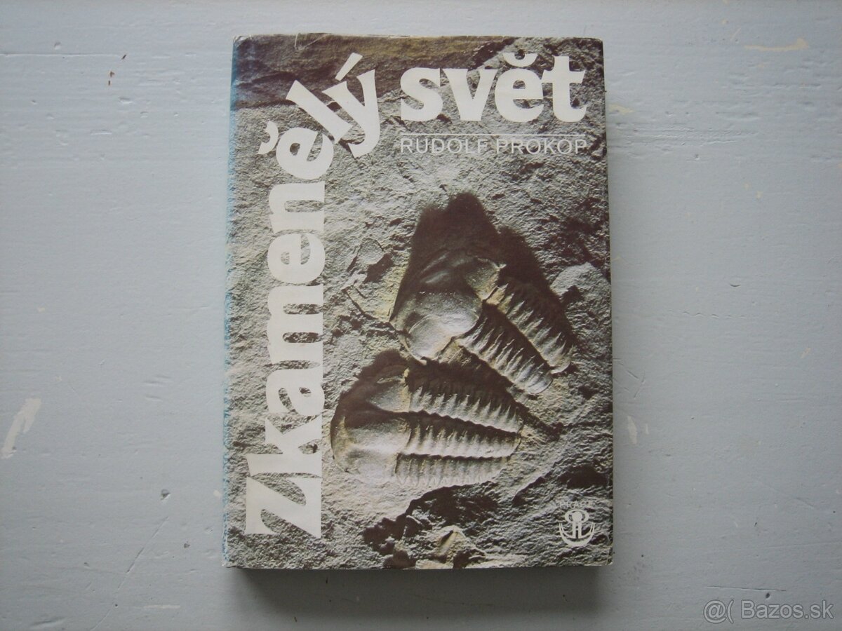 Skameneliny fosílie.