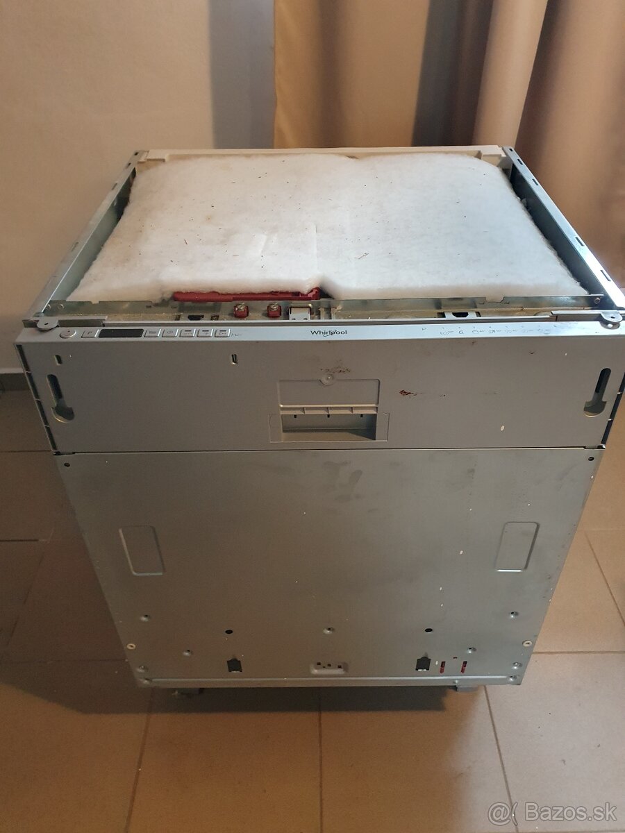 Vstavaná umývačka riadu Whirlpool