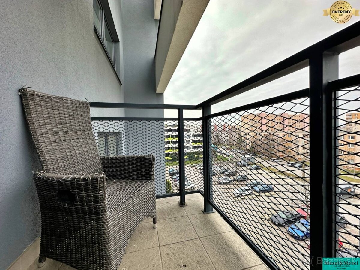Útulný jednoizbový byt s balkónom a zariadením, ARBORIA