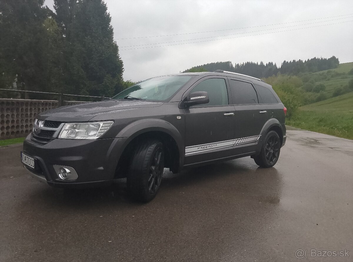 Fiat freemont 2.0  125kw 4x4 suv diezel automat