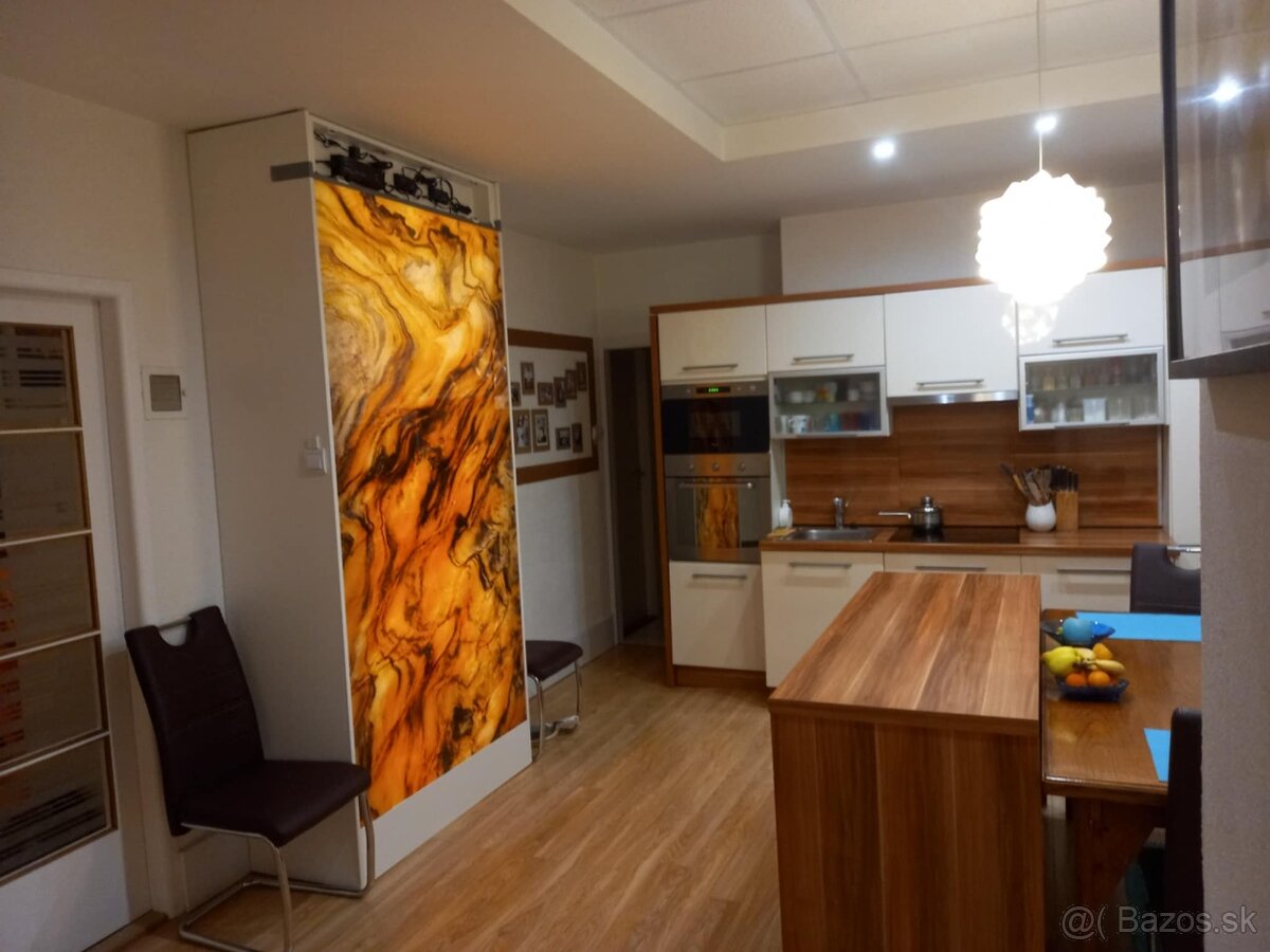 Predám vstavane spotrebiče, rúru, mikrovlnku,digestor