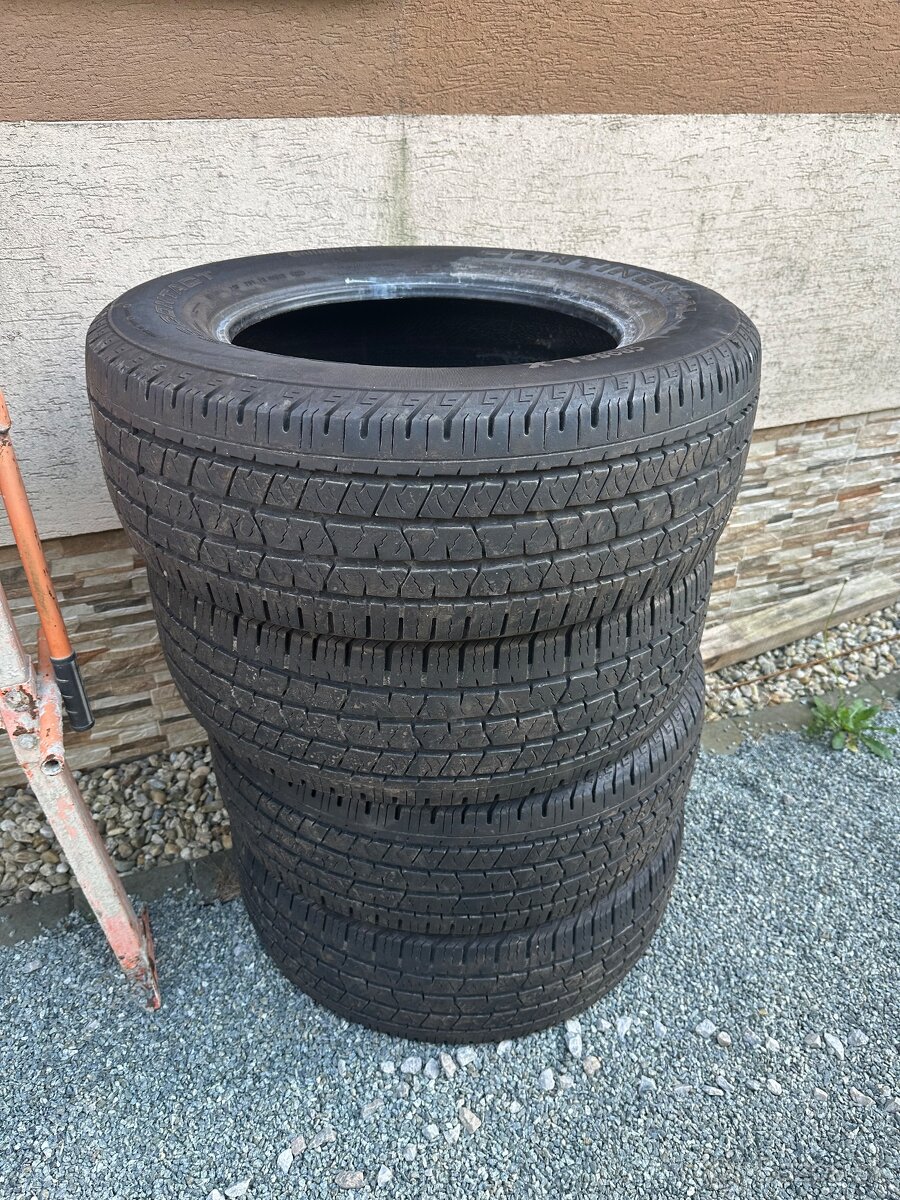 Pneu contonental Ford ranger
