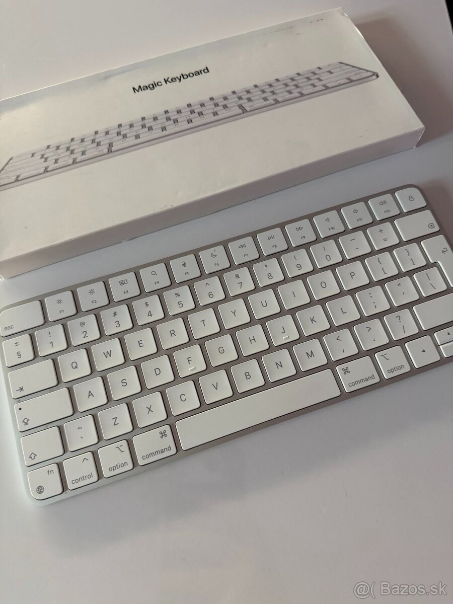 Magic Keyboard