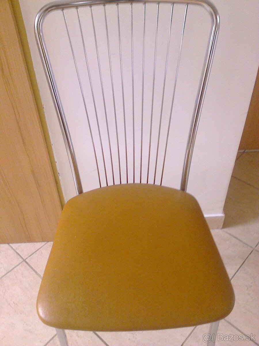 stoly, stoličky......
