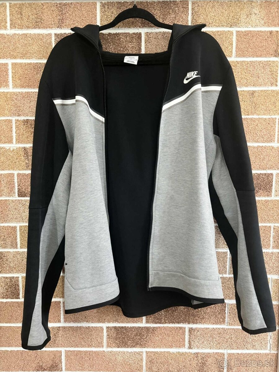 Nike mikina TECH FLECE