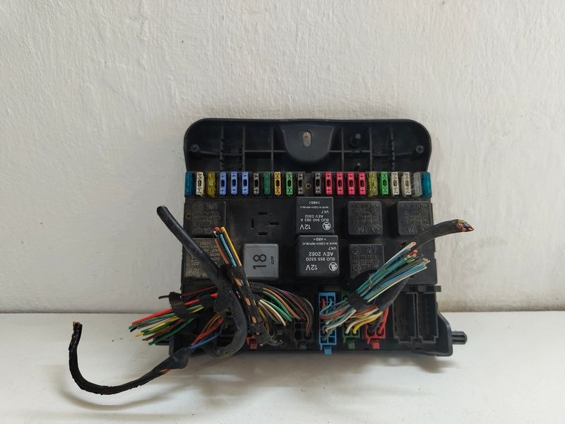 poistková skrinka felicia 6u0937025a 20€