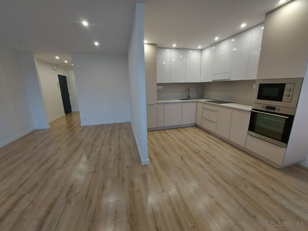 3 izbový byt, Košice IV - Nad Jazerom, ul. Stálicová