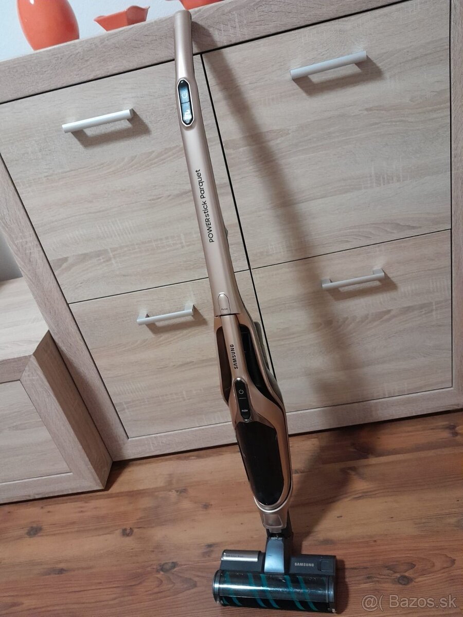 Tyčový vysávač Samsung