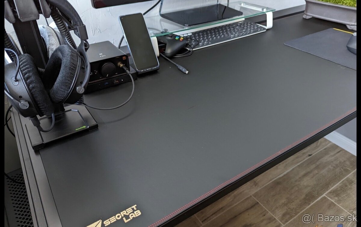 Herný stôl: Secretlab Magnus