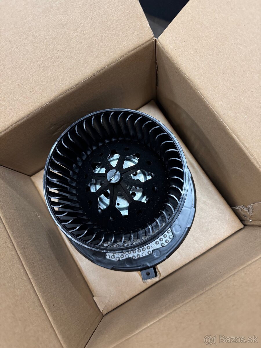 VENTILATOR KURENIA VW GOLF TOURAN