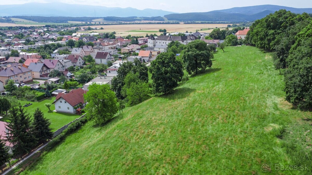 EXKLUZÍVNA INVESTIČNÁ PRÍLEŽITOSŤ: Rozľahlý stavebný pozemok