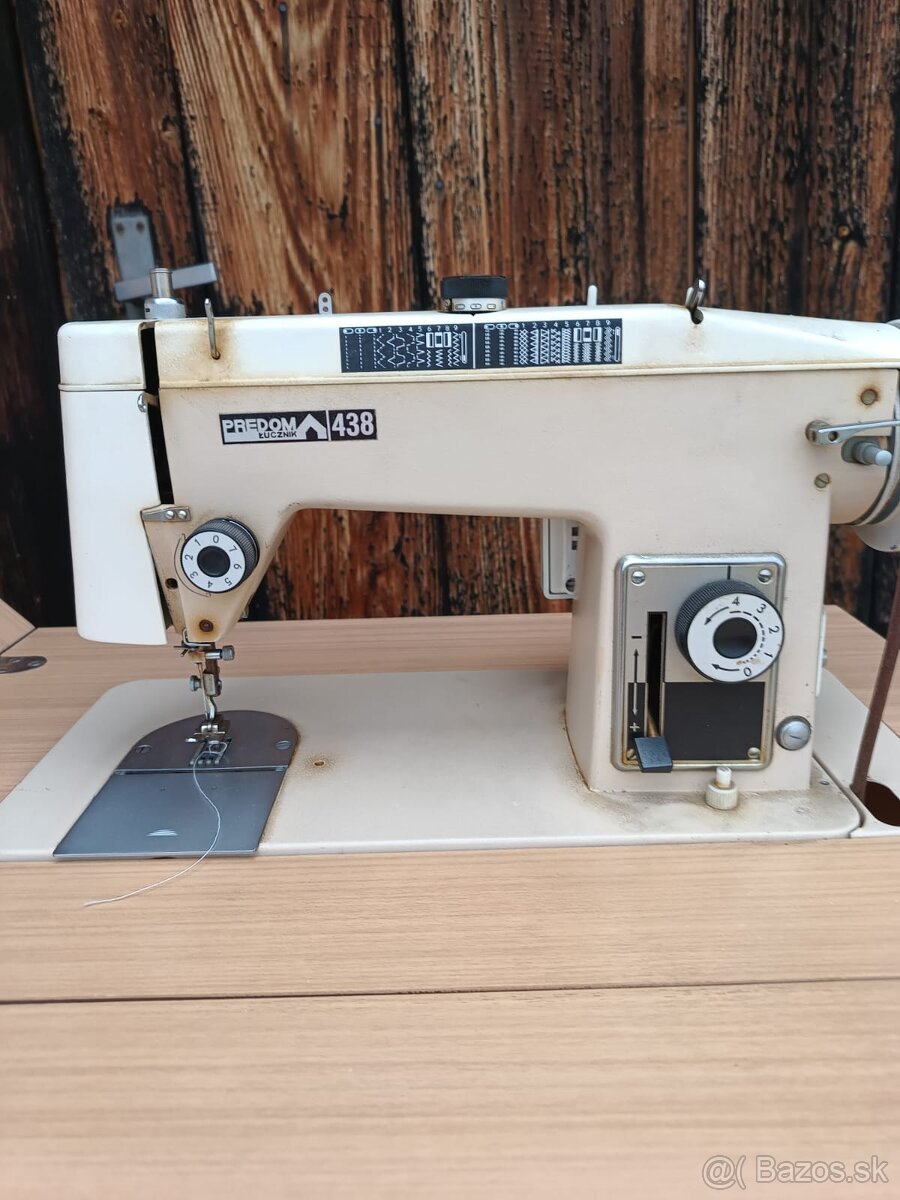 Šijací stroj Predom Lucznik 438