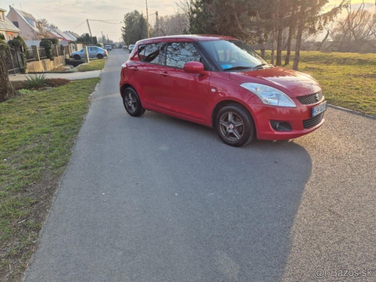 Suzuki Swift 1,2 69kw Rok 2011