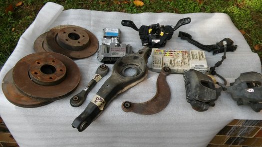 Chladice,diely brzd,dvere,zamky na Ford Focus C-MAX