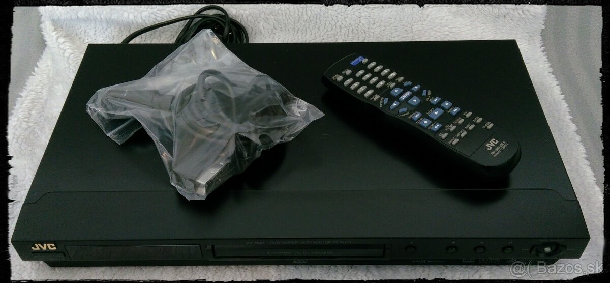 DVD PREHRÁVAČ + FILMY
