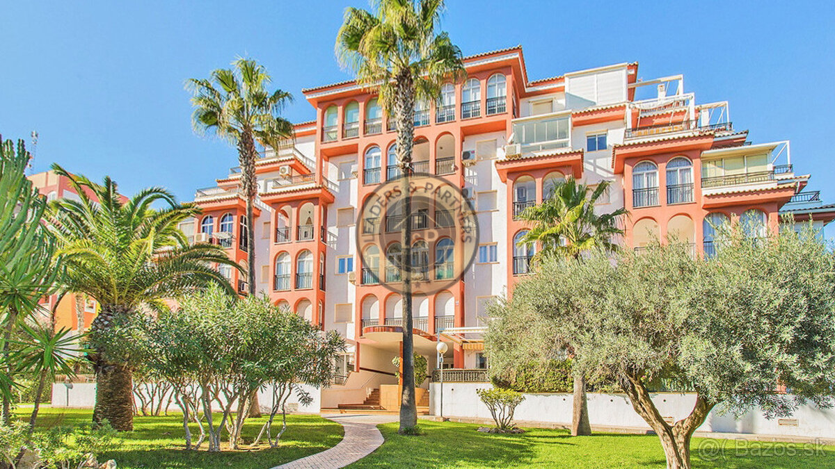 Apartmán 2+kk s bazénom Torrevieja-La Mata, Španielsko