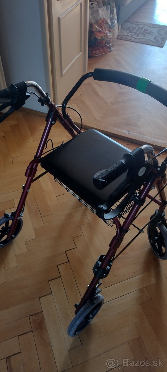Pomocné chodidlo pre seniorov