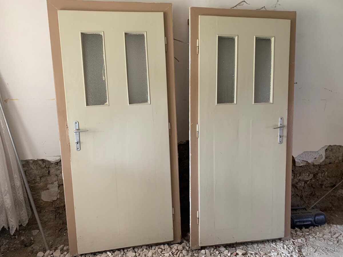 Interierove retro dvere + zarubne