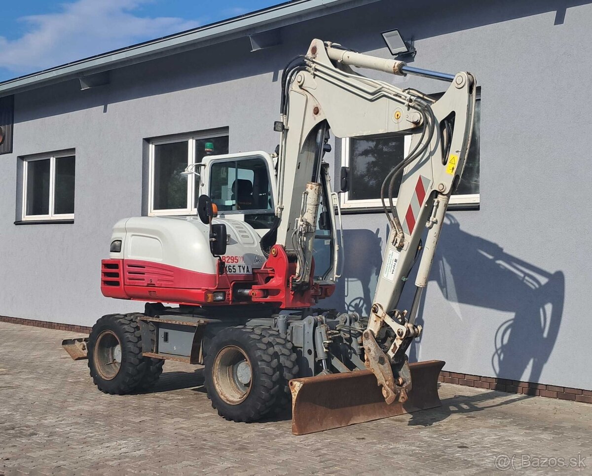 Takeuchi TB295W
