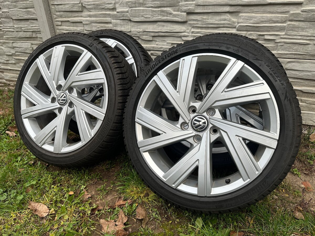 Zimná sada originál VW golf 8 225/40R18