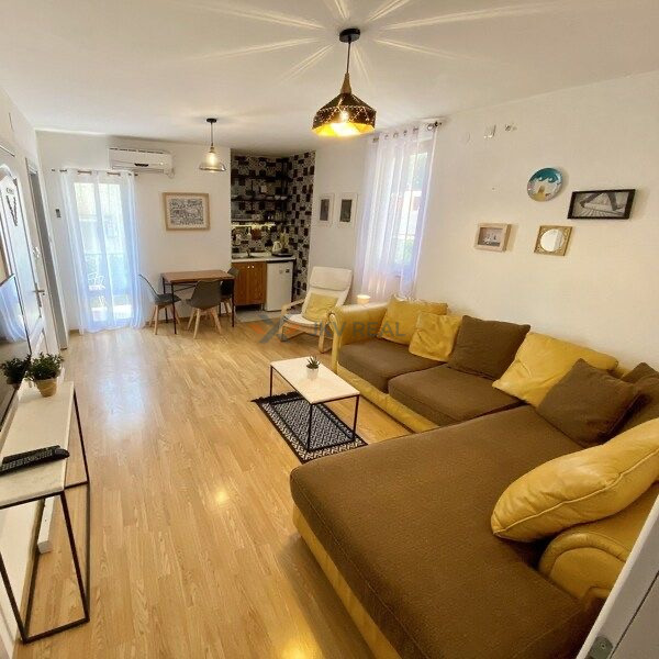 JKVreal ponúka na predaj slnečný 3-izbový byt s veľkým šatní