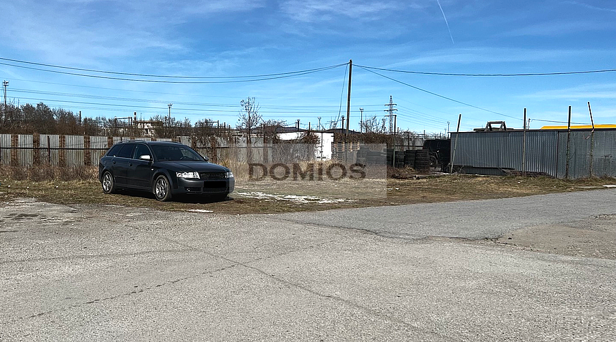 Skladovanie / komerčné využitie - pozemok (400,00 m2, KE-V)