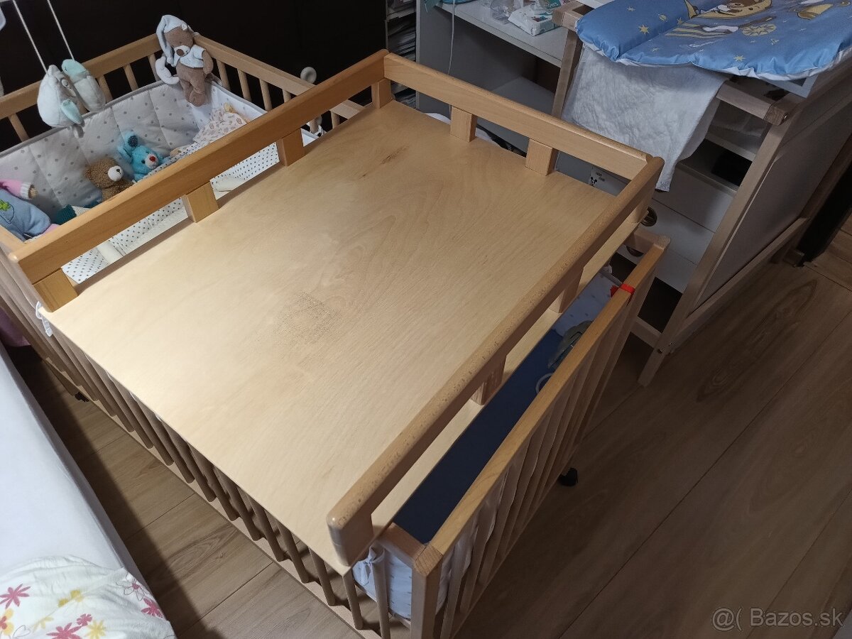 Prenosný prebaľovací pult