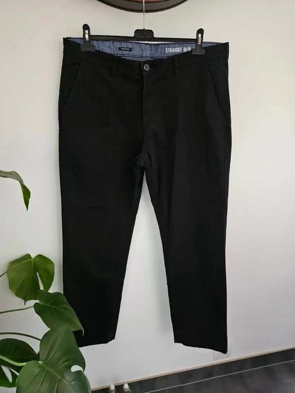 Čierne pánske nohavice