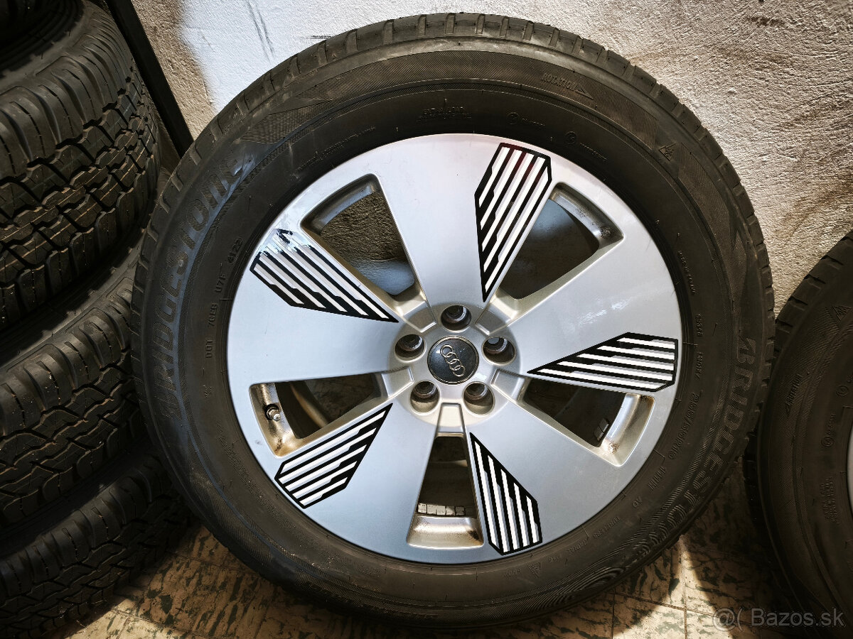 Audi Q8 e-tron - originál 19" alu disky